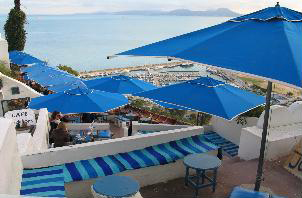 <카페 데스 델리스>